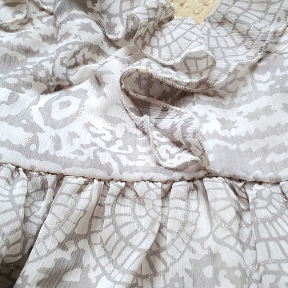 Kirra Bohemian Style Spaghetti Straps Top, size M, White/Gray Sparkly - Picture 12 of 16